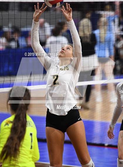 Thumbnail 2 in Pueblo County vs. Cheyenne Mountain (CHSAA 4A Playoff) photogallery.