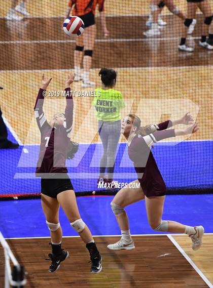 Thumbnail 2 in Pueblo County vs. Cheyenne Mountain (CHSAA 4A Playoff) photogallery.