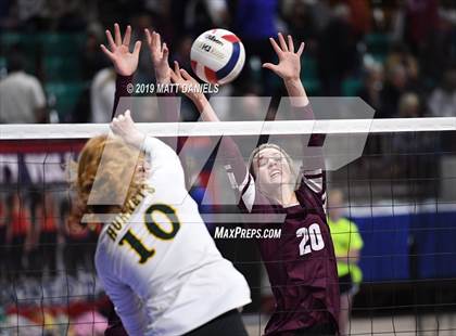 Thumbnail 3 in Pueblo County vs. Cheyenne Mountain (CHSAA 4A Playoff) photogallery.