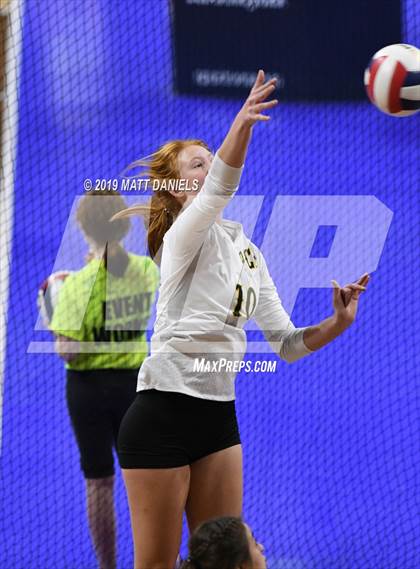 Thumbnail 2 in Pueblo County vs. Cheyenne Mountain (CHSAA 4A Playoff) photogallery.