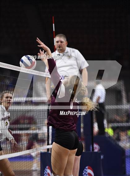 Thumbnail 2 in Pueblo County vs. Cheyenne Mountain (CHSAA 4A Playoff) photogallery.