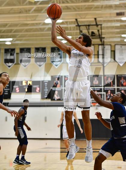 Thumbnail 1 in Hendrickson @ Vandegrift photogallery.