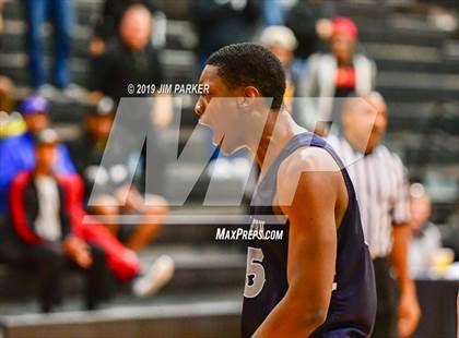Thumbnail 1 in Hendrickson @ Vandegrift photogallery.