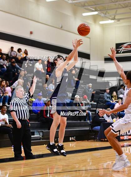 Thumbnail 2 in Hendrickson @ Vandegrift photogallery.