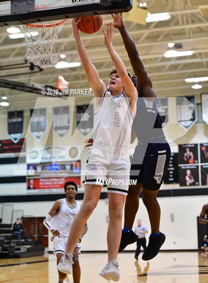 Thumbnail 2 in Hendrickson @ Vandegrift photogallery.