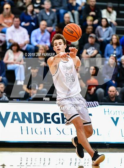 Thumbnail 3 in Hendrickson @ Vandegrift photogallery.