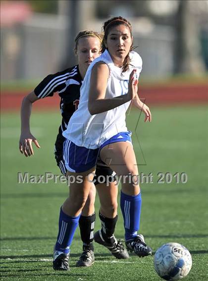 Thumbnail 1 in Tustin @ Villa Park photogallery.