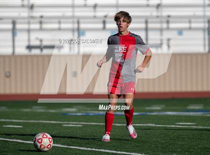 Thumbnail 1 in Lee [Robert E.] vs Steele (UIL Class 6A Bi-District) photogallery.