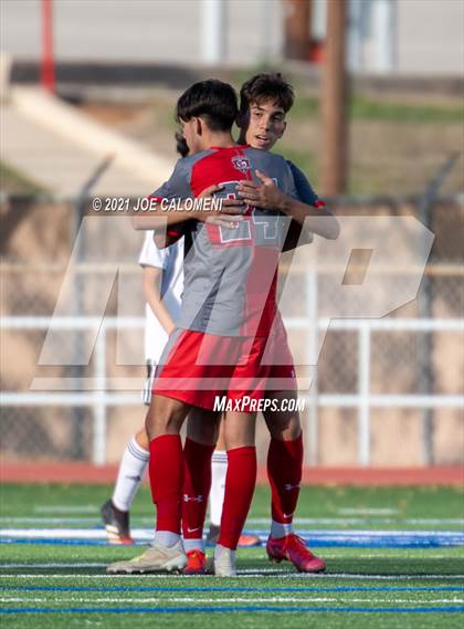 Thumbnail 2 in Lee [Robert E.] vs Steele (UIL Class 6A Bi-District) photogallery.