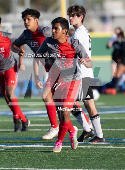 Thumbnail 2 in Lee [Robert E.] vs Steele (UIL Class 6A Bi-District) photogallery.