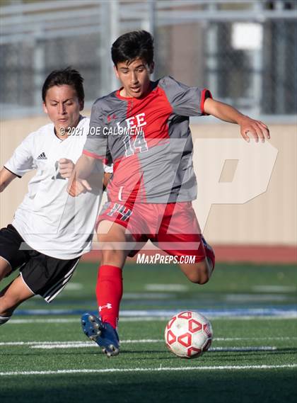 Thumbnail 2 in Lee [Robert E.] vs Steele (UIL Class 6A Bi-District) photogallery.