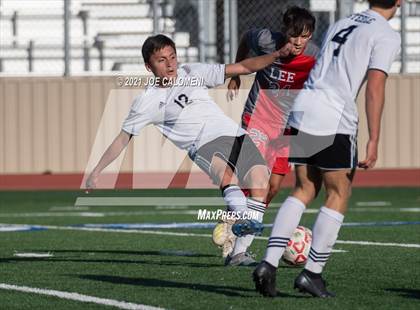 Thumbnail 2 in Lee [Robert E.] vs Steele (UIL Class 6A Bi-District) photogallery.