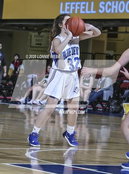 Thumbnail 3 in Haldane vs. The Leffell School (Section 1 Class C Semifinal) photogallery.