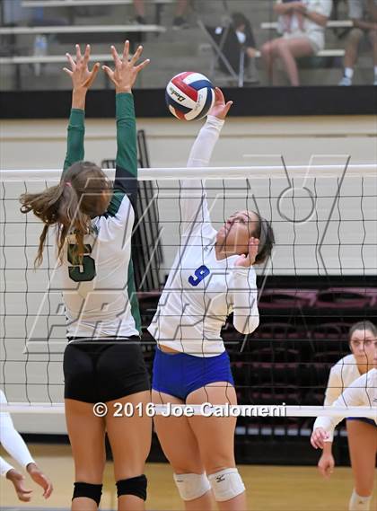 Thumbnail 1 in Reagan [Ronald] vs MacArthur [Douglas] (NEISD Invitational) photogallery.