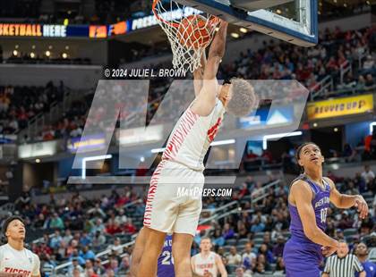 Thumbnail 1 in Fishers vs. Ben Davis (IHSAA 4A Final) editorial use only photogallery.