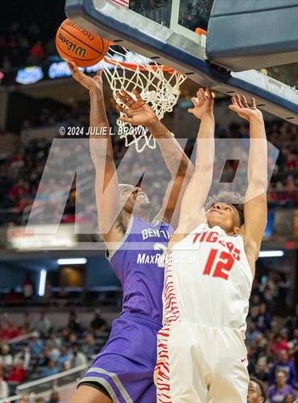 Thumbnail 1 in Fishers vs. Ben Davis (IHSAA 4A Final) editorial use only photogallery.