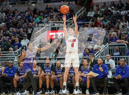 Thumbnail 3 in Fishers vs. Ben Davis (IHSAA 4A Final) editorial use only photogallery.