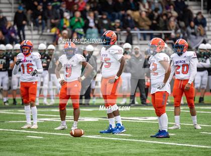 Thumbnail 3 in Rainier Beach @ Peninsula (WIAA 3A First Round) photogallery.