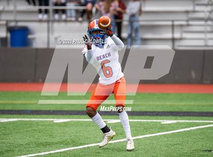 Thumbnail 1 in Rainier Beach @ Peninsula (WIAA 3A First Round) photogallery.