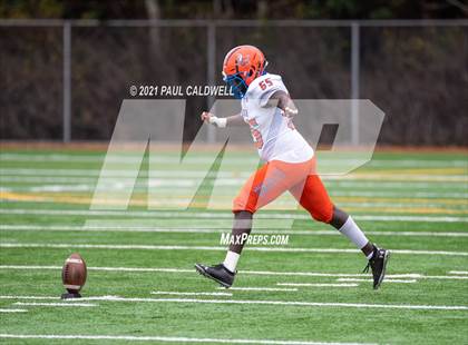 Thumbnail 2 in Rainier Beach @ Peninsula (WIAA 3A First Round) photogallery.