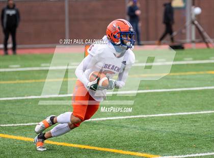 Thumbnail 3 in Rainier Beach @ Peninsula (WIAA 3A First Round) photogallery.