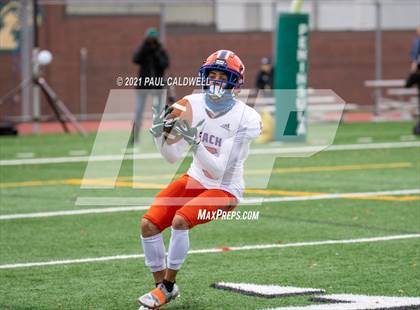 Thumbnail 1 in Rainier Beach @ Peninsula (WIAA 3A First Round) photogallery.