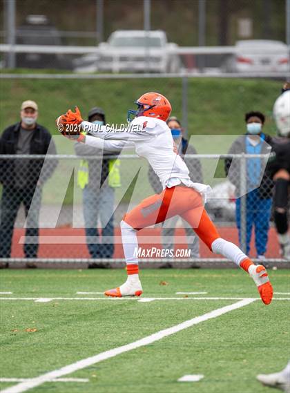 Thumbnail 2 in Rainier Beach @ Peninsula (WIAA 3A First Round) photogallery.