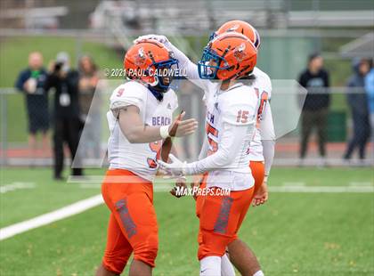 Thumbnail 2 in Rainier Beach @ Peninsula (WIAA 3A First Round) photogallery.