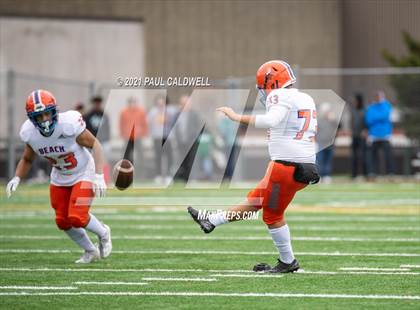Thumbnail 1 in Rainier Beach @ Peninsula (WIAA 3A First Round) photogallery.