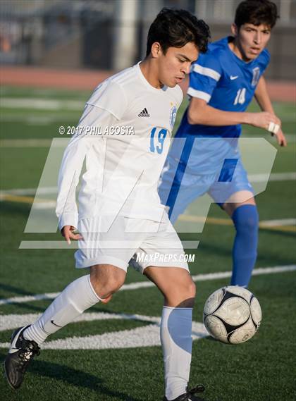 Thumbnail 1 in La Habra vs Alta Loma photogallery.