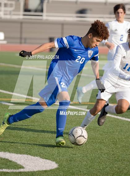 Thumbnail 2 in La Habra vs Alta Loma photogallery.