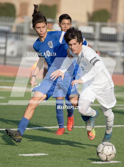Thumbnail 3 in La Habra vs Alta Loma photogallery.