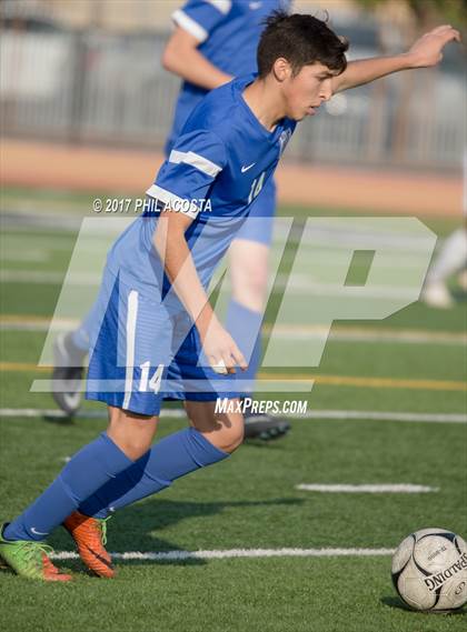 Thumbnail 2 in La Habra vs Alta Loma photogallery.
