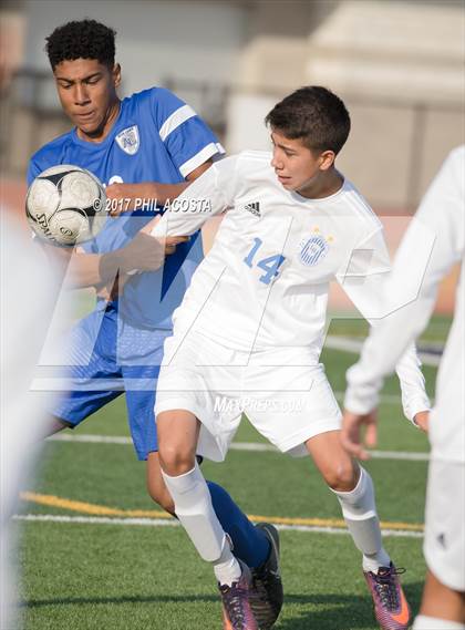 Thumbnail 1 in La Habra vs Alta Loma photogallery.