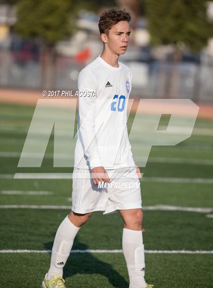 Thumbnail 3 in La Habra vs Alta Loma photogallery.