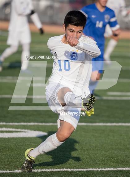 Thumbnail 1 in La Habra vs Alta Loma photogallery.