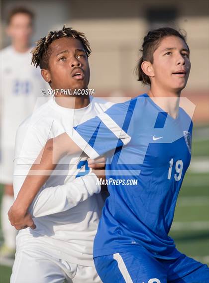 Thumbnail 3 in La Habra vs Alta Loma photogallery.