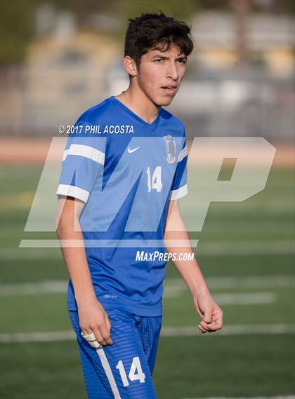 Thumbnail 2 in La Habra vs Alta Loma photogallery.