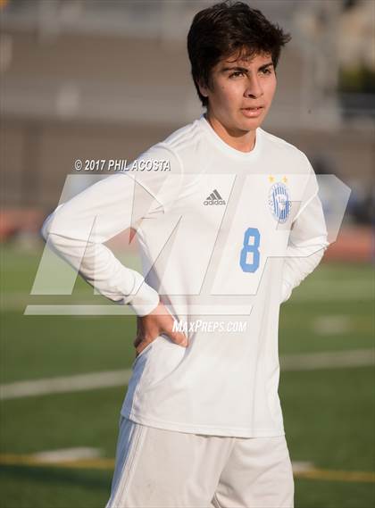 Thumbnail 2 in La Habra vs Alta Loma photogallery.