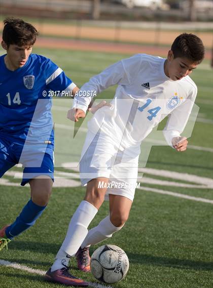 Thumbnail 2 in La Habra vs Alta Loma photogallery.