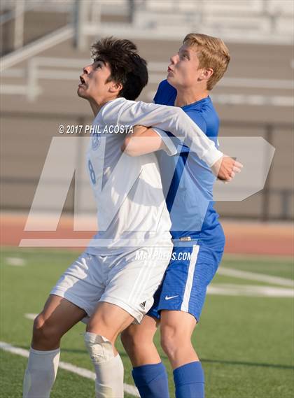 Thumbnail 3 in La Habra vs Alta Loma photogallery.