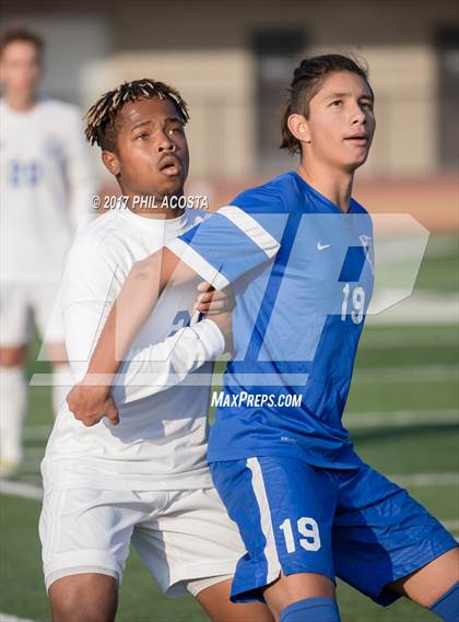 Thumbnail 1 in La Habra vs Alta Loma photogallery.