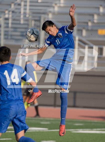 Thumbnail 1 in La Habra vs Alta Loma photogallery.