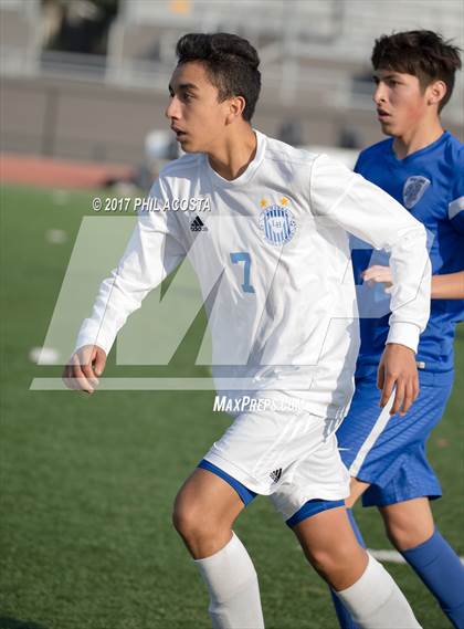 Thumbnail 2 in La Habra vs Alta Loma photogallery.
