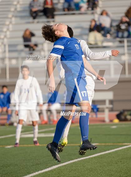 Thumbnail 1 in La Habra vs Alta Loma photogallery.