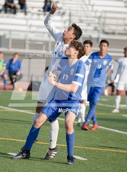 Thumbnail 3 in La Habra vs Alta Loma photogallery.