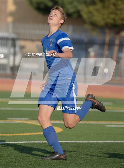 Thumbnail 2 in La Habra vs Alta Loma photogallery.