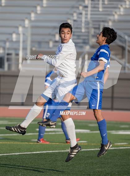 Thumbnail 3 in La Habra vs Alta Loma photogallery.