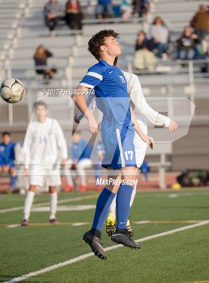Thumbnail 3 in La Habra vs Alta Loma photogallery.