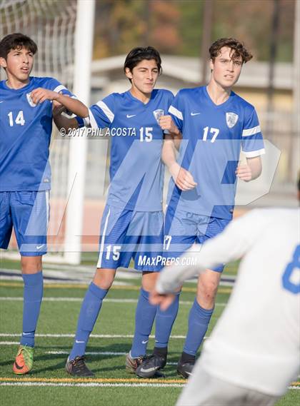 Thumbnail 2 in La Habra vs Alta Loma photogallery.